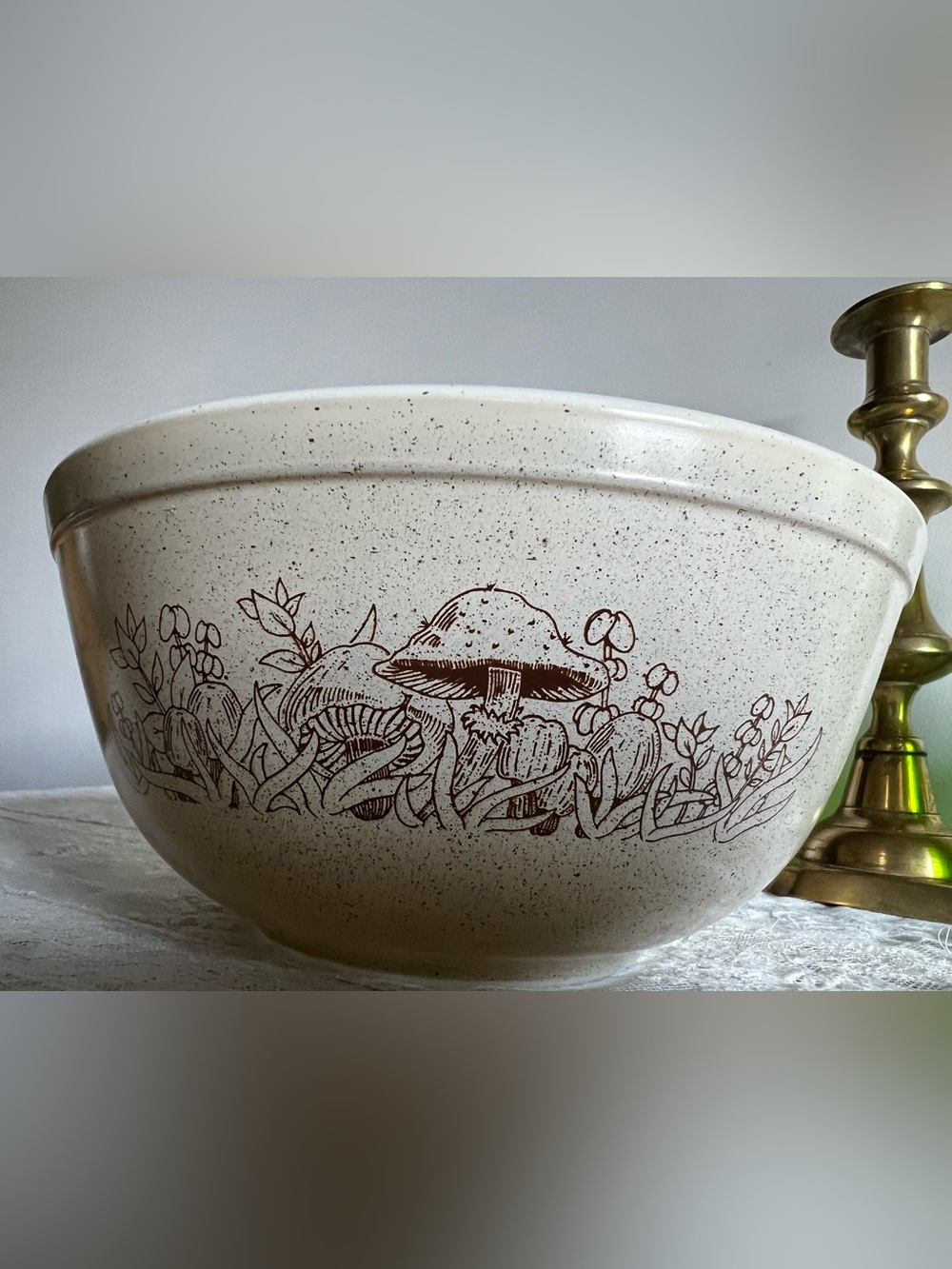 Vintage Pyrex Forest Fancies #403 2.5L Bowl